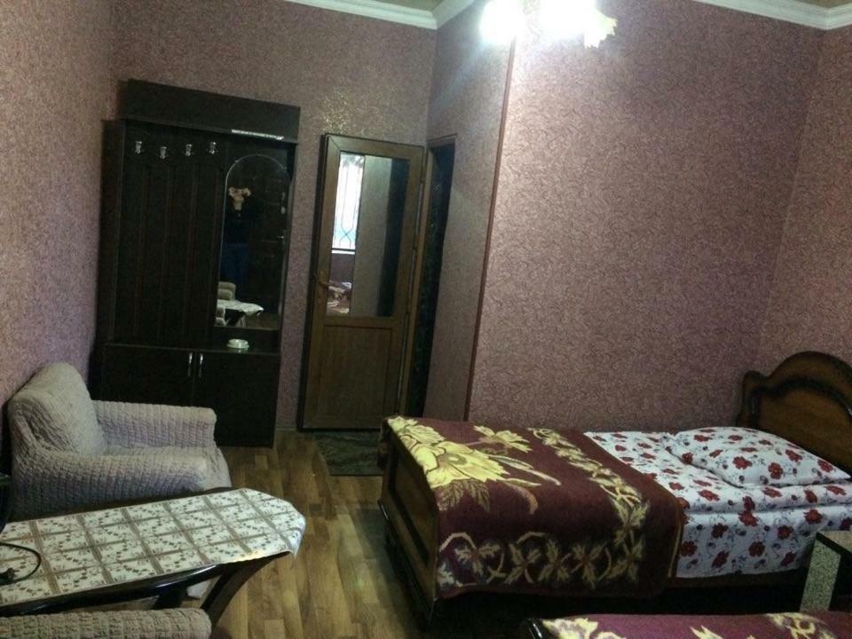 Temuriroom Pʼotʼi Exterior foto
